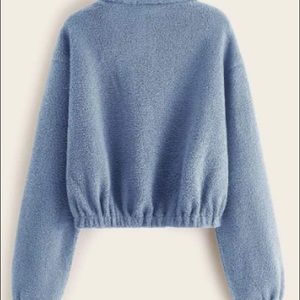 cropped blue sherpa size m